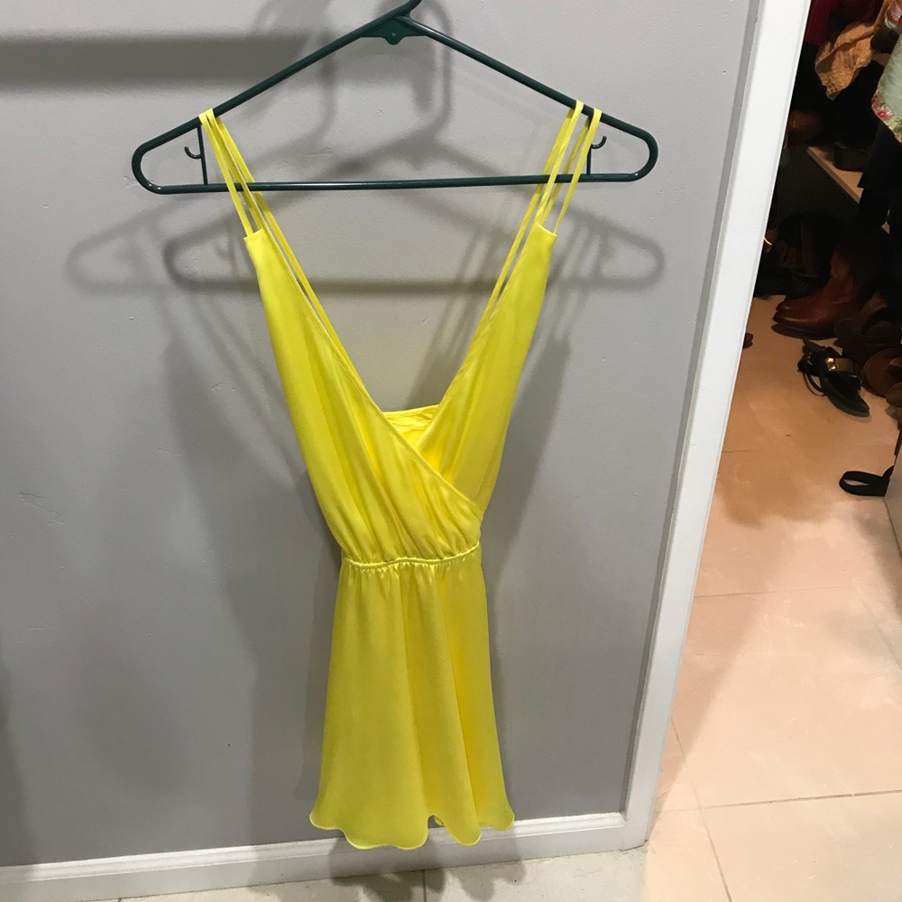 Bebe dress